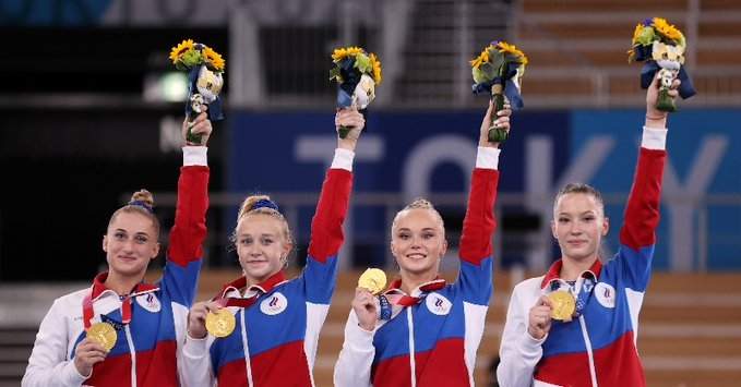 El equipo ruso ganó este martes la medalla de oro por equipos