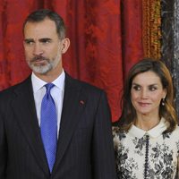La razón por la que Felipe VI ¿Siente vergüenza? y por la que España se indigna con la Reina Letizia