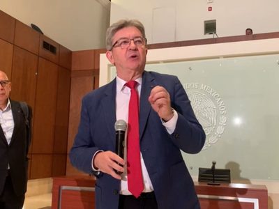 Jean-Luc Mélenchon: AMLO tiene un liderazgo en la izquierda de AL, pero no quiere asumir ese papel
