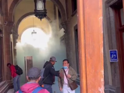 Sheinbaum repudia portazo de normalistas de Ayotzinapa en Palacio Nacional: “no es correcto”