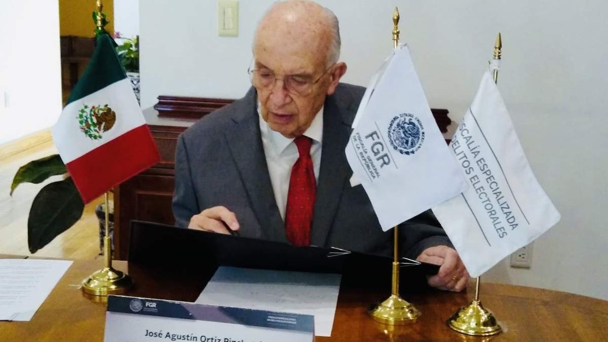 José Agustín Ortiz Pinchetti, titular de la Fiscalía Especializada en Delitos Electorales