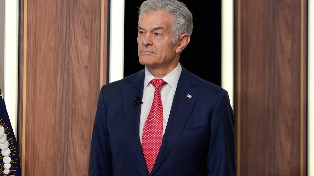El administrador de los Centros de Medicare & Medicaid, el doctor Mehmet Oz en EU