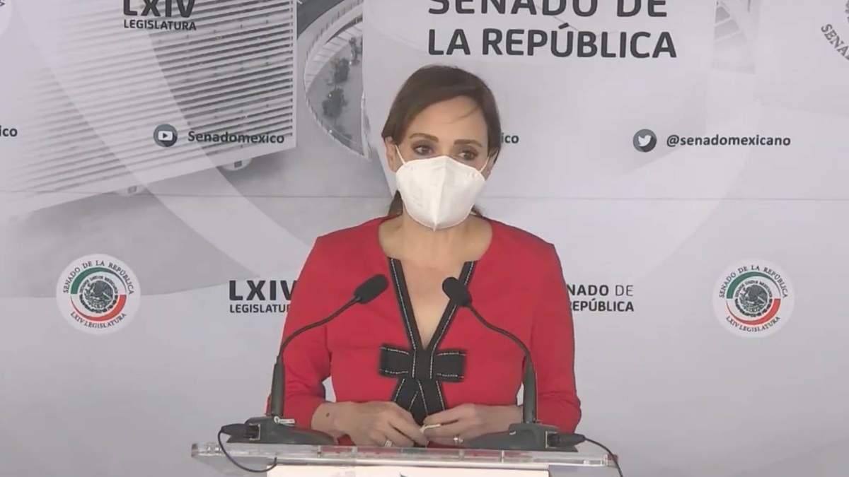 La senadora Lilly Téllez