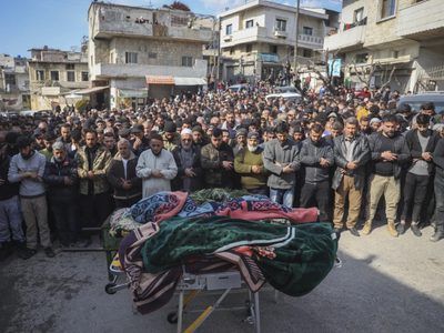 Dos días de enfrentamientos en Siria dejan más de mil muertos