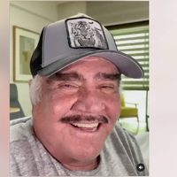 Reportan a Vicente Fernández "grave pero estable"