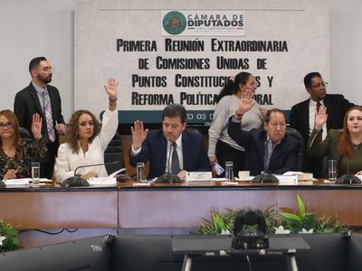 Avanza en comisiones de diputados el dictamen sobre no reelección y nepotismo electoral