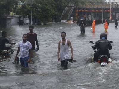 Ya son más de cien los muertos por las inundaciones y deslizamientos de tierra en India
