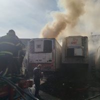 Se incendian tres cajas de tráiler en la Central de Abastos de la CDMX (Videos)