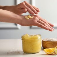 La cremas están carísimas: mirá cómo preparar en casa el remedio mágico para manos agrietadas o secas en 5 minutos