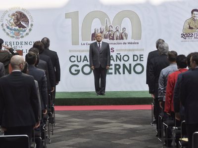 En julio estará lista Dos Bocas, ¿verdad, Rocío?: López Obrador en su informe
