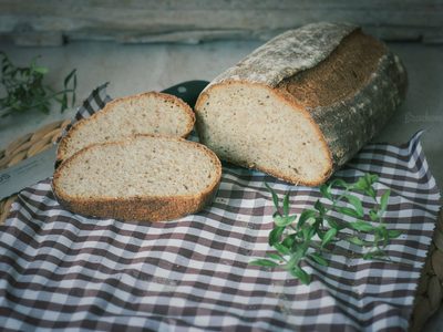 Pan de orégano y parmesano como el que venden en Subway: esponjoso, delicioso y rápido de preparar en casa