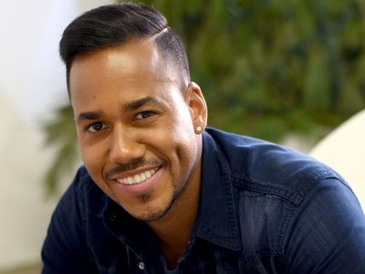 FUE BUSCANDO COBRE... Romeo Santos le escribió a su "crush" y ella le contestó sorprendiendo a todos