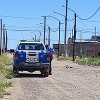 Una joven de 19 años fue apuñalada por su ex en la calle y delante de su hijo