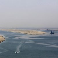 China dice que intenta desescalar tensiones en el mar Rojo