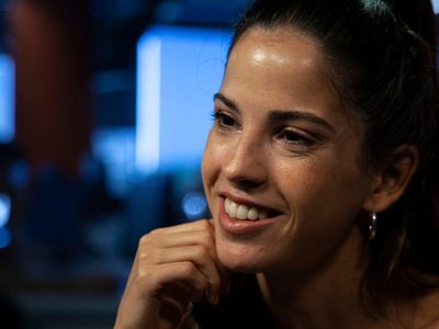 ¡Al natural! Cande Molfese disfrutó del feriado con un impresionante atuendo. ¡Mirá!