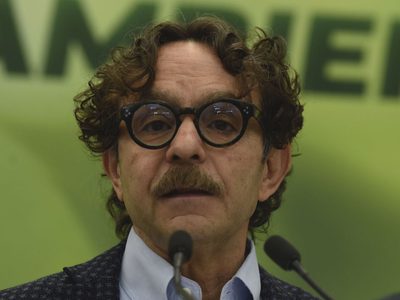 Gabriel Quadri acusa a AMLO y a las Fuerzas Armadas de perpetrar un "auto-golpe militar suave"