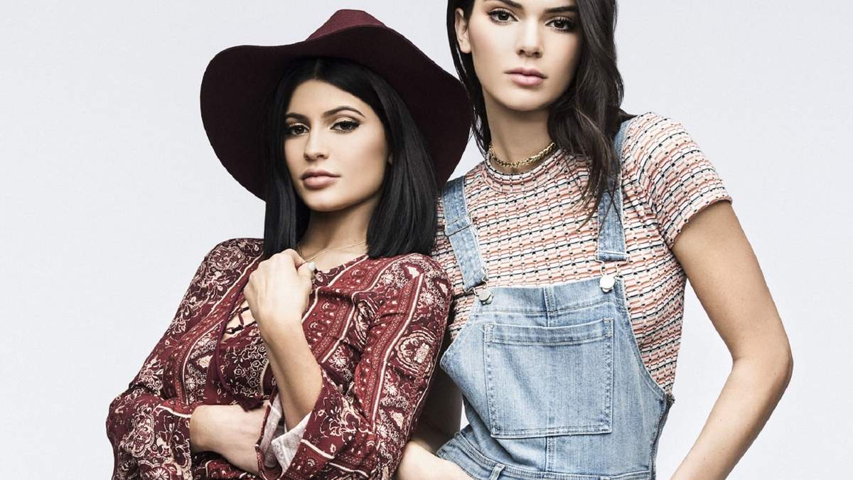 Kendall y Kylie Jenner. Fuente: (Twitter)