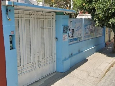 Suspenden escuela de Oaxaca donde alumnos sufrieron quemaduras durante un campamento
