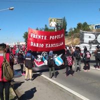 Miércoles de reclamos: hay un corte total de rutas en Neuquén Capital