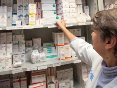 Cofepris advierte sobre ocho distribuidores irregulares de medicamentos