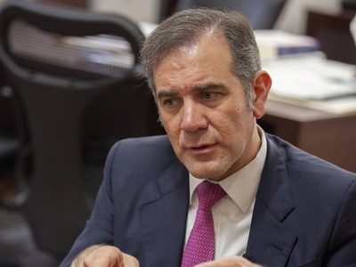 Lorenzo Córdova defendió así su participación en la marcha convocada por Claudio X. González