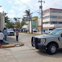 Ataque armado en oficina de Coatzacoalcos deja cuatro muertos y dos mujeres heridas