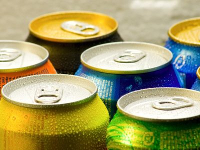 Nunca más tires las latas de cerveza vacías: creá este proyecto imprescindible si se corta la luz en casa