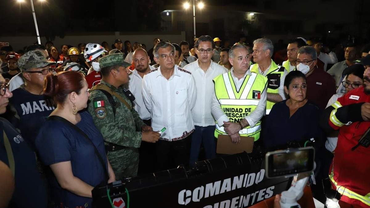 Coordina Américo rescate de víctimas en iglesia de Madero