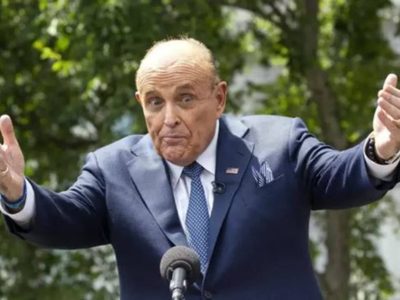 Suspenden a Giuliani para ejercer la abogacía en NY por su falsa narrativa sobre el fraude electoral