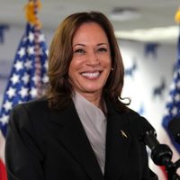Kamala Harris tiene apoyo de suficientes delegados para ganar la nominación demócrata: sondeo