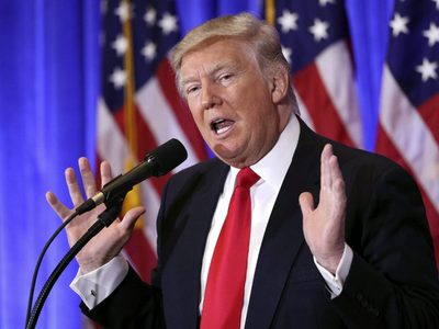 Renuncian los abogados de Donald Trump a pocos días del juicio político