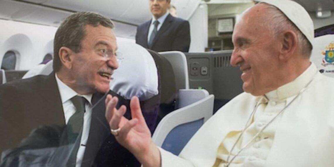 Palacios Alcocer con el papa Francisco