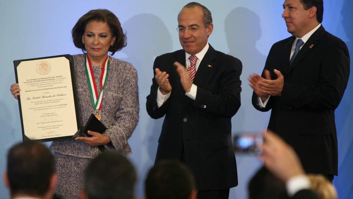Miranda de Wallace y Calderón. Señalamientos en su contra por el caso Israel Vallarta