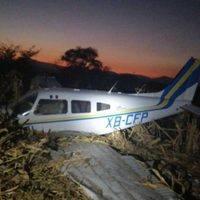 Una avioneta cae en Morelos y deja a los dos tripulantes heridos