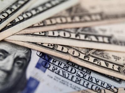 El dólar blue abre la semana estable: a cuánto cotiza este lunes 14