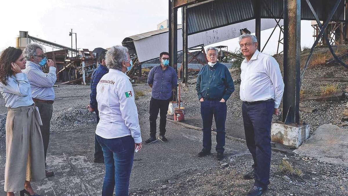 El presidente López Obrador en la mina Pasta de Conchos