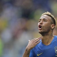 Brasil alcanza angustiosa victoria ante Costa Rica con goles de Coutinho y Neymar