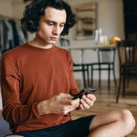 El truco que los técnicos no te cuentan para optimizar tu celular y que funcione más rápido y como nuevo