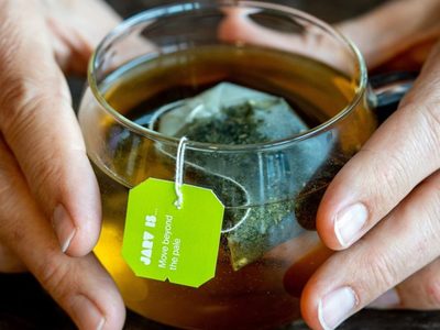 Cantante británico lanza una marca de té para promocionar su disco