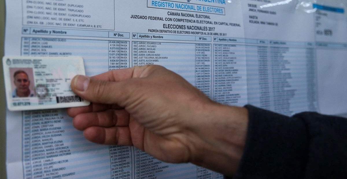 Además del documento, los votantes deben llevar una lapicera. Fuente: (Twitter)