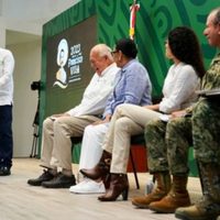 “Me quieren silenciar”: AMLO sobre las medidas del INE