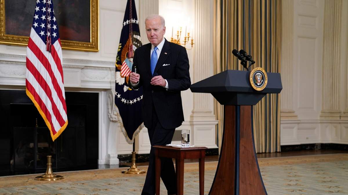 El presidente de Estados Unidos, Joe Biden, tras anunciar nuevas medidas contra el covid-19