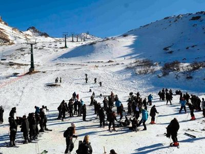 Alerta en Bariloche por un virus que se propagó en 180 estudiantes