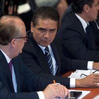 Anuncia Aureoles plan de austeridad en Michoacán; prevé ahorrar 500 mdp