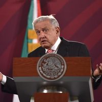 AMLO arremete contra el Poder Judicial: ¿Qué ha hecho?, que “salga de su burbuja”