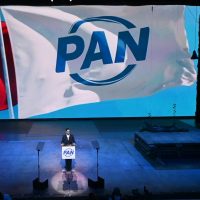 En su relanzamiento, el PAN pone fin a alianzas, abre candidaturas y recurre a frases de AMLO