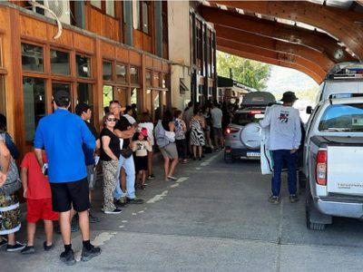 Prestadores turísticos de Villa La Angostura preocupados por la caída de reservas para febrero