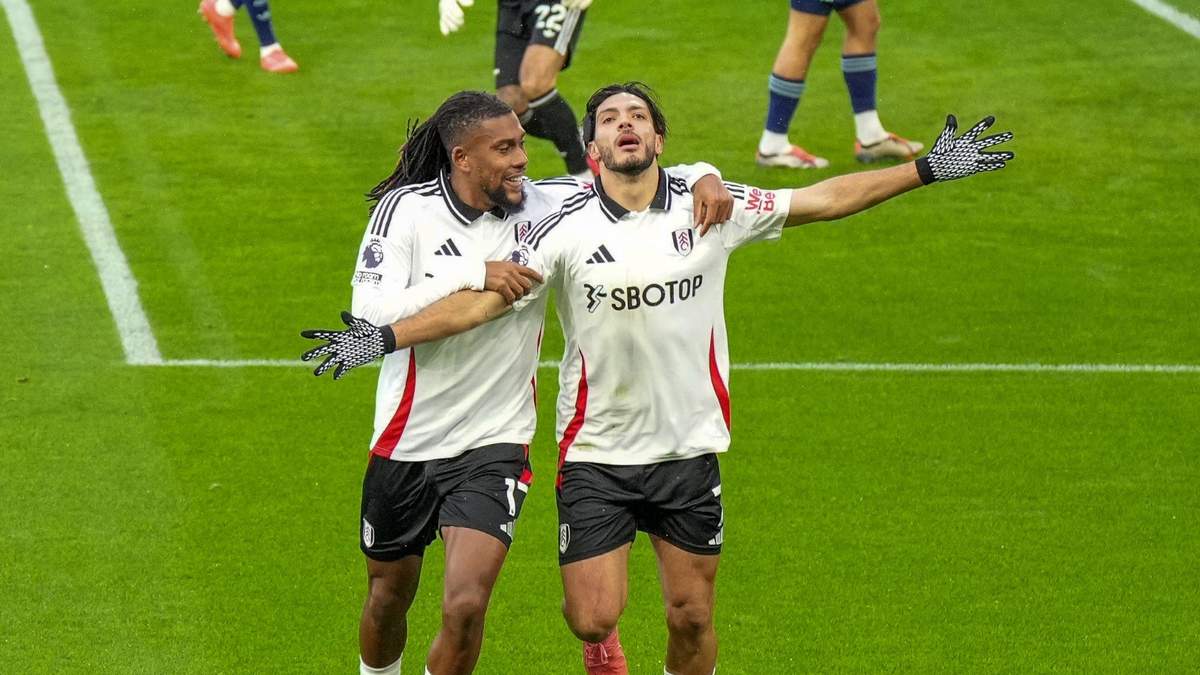 Raúl Jiménez anota su gol 52 en Premier League, está a uno de empatar al Chicharito