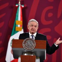 “Voy a tardar en el informe, lleven tenis”: AMLO sobre discurso de su cuarto año de gobierno