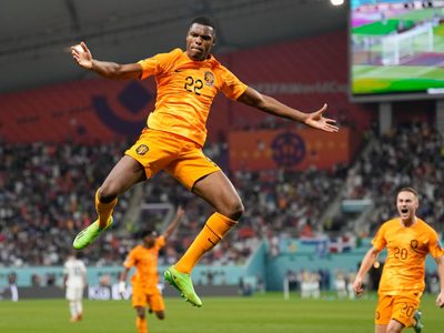 Países Bajos se impone 3-1 ante Estados Unidos y avanza a cuartos de final en Qatar 2022